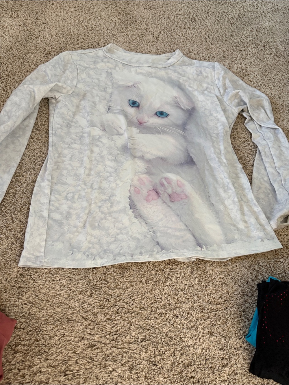 White Long Sleeve Top with Blue-Eyed Kitten Graphic